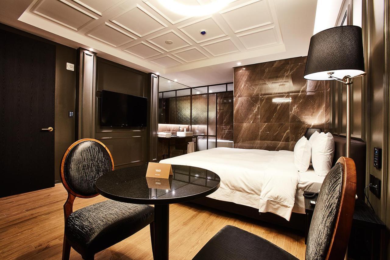 Hotel Wanted Incheon Buitenkant foto