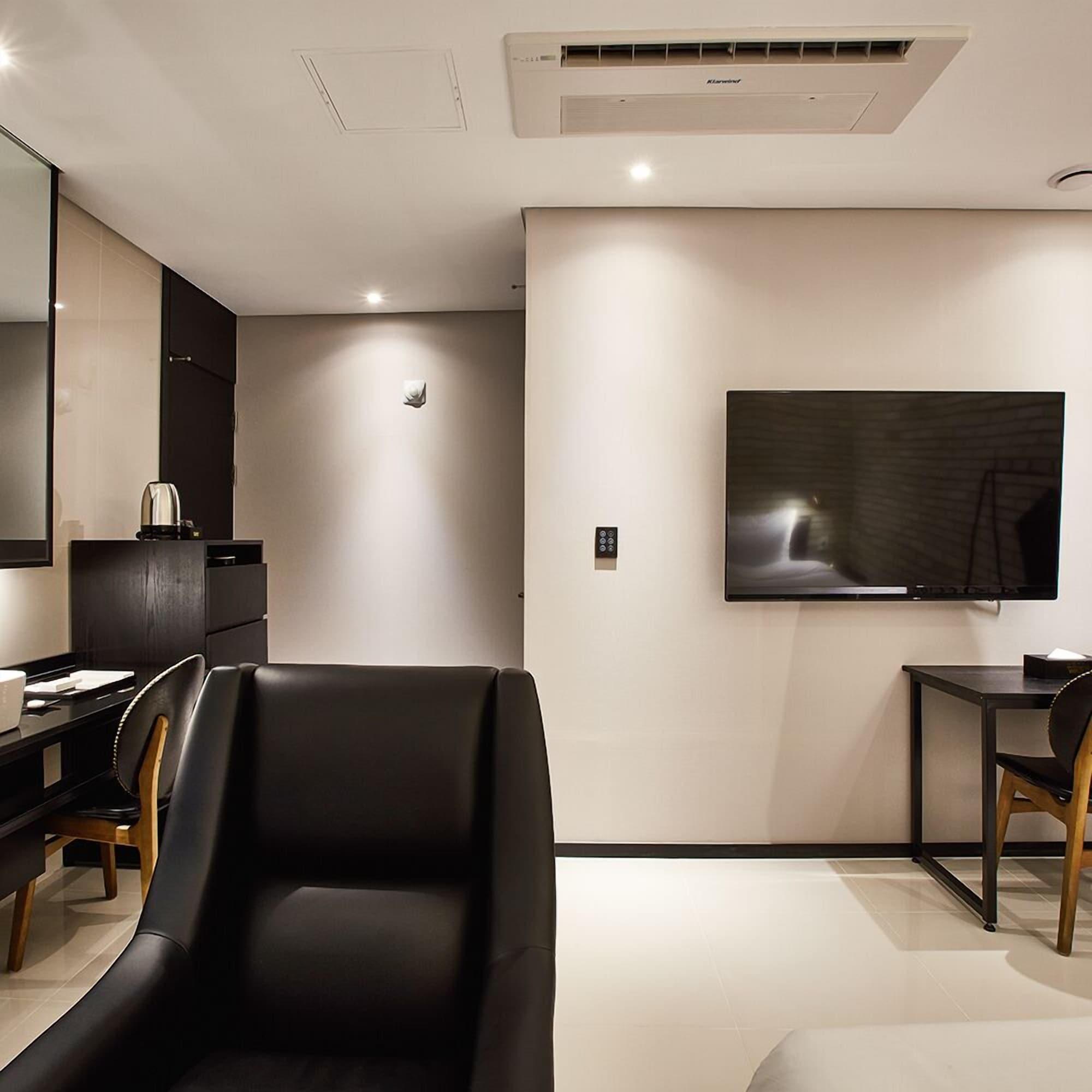 Hotel Wanted Incheon Buitenkant foto